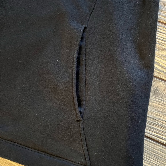 1/4 Womens Under Armour pullover size L - Picture 2 of 3